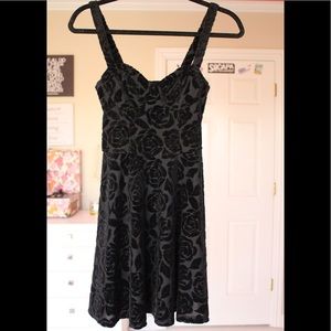 Abercrombie & Fitch Velvet Flowers Dress XS